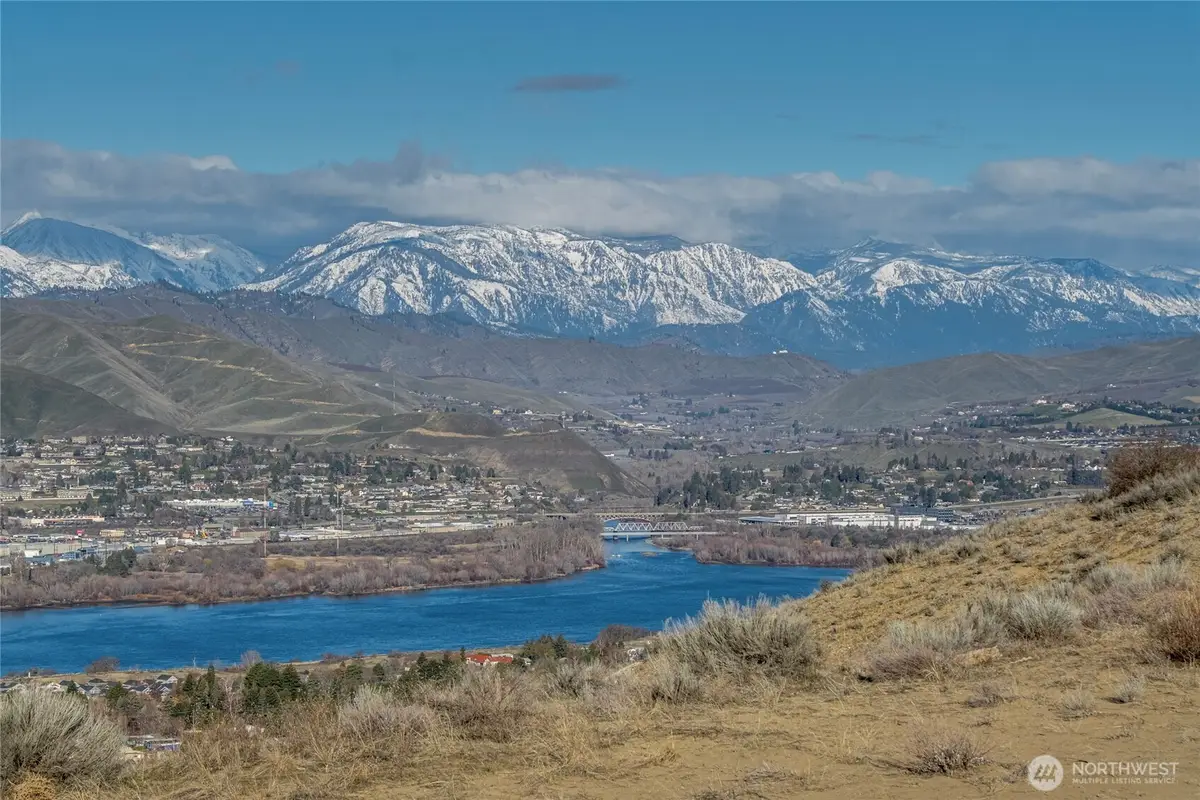 621 Upper Daniels Drive, East Wenatchee, WA 98802 - #1