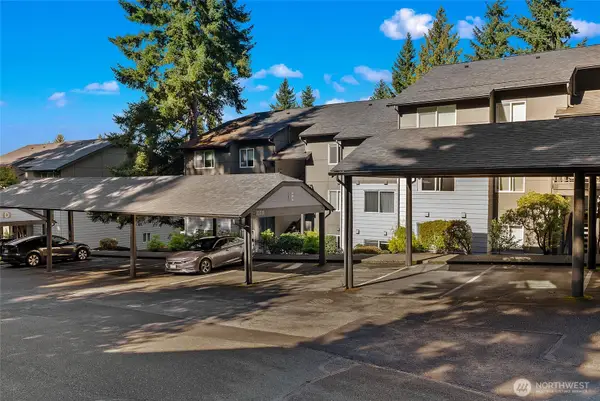 12719 NE 116th Street #E302, Kirkland, WA 98034