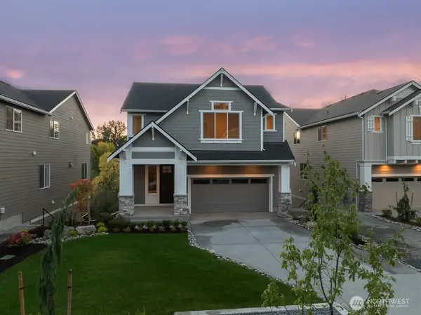 19511 81st Place Ne #2, Kenmore, WA 98028