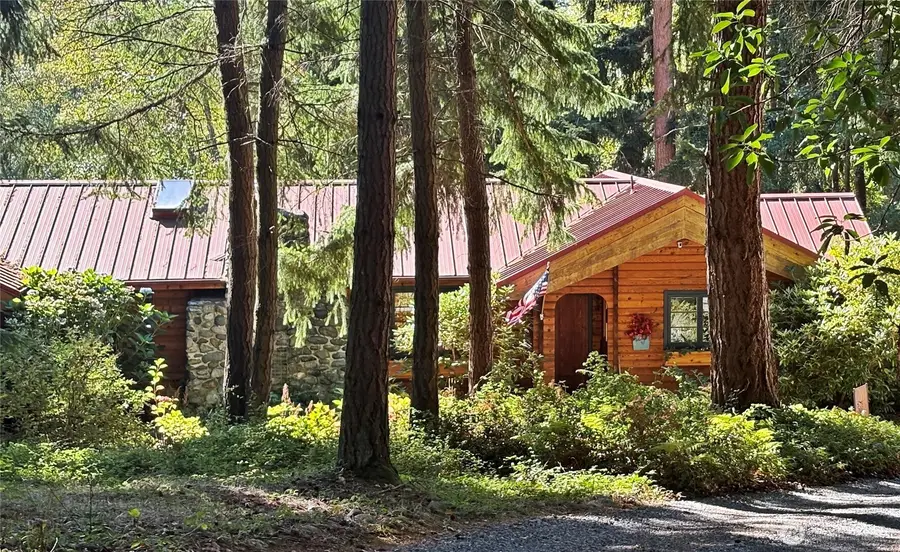 898 E Meadowood Lane, Freeland, WA 98249 - Image #3