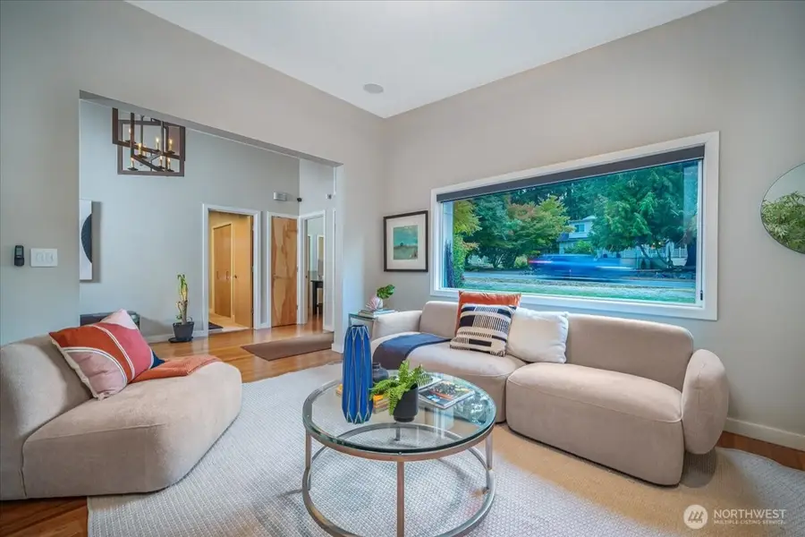 13017 3rd Avenue Nw, Seattle, WA 98177 - Image #2