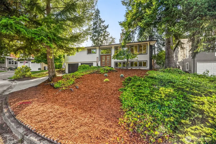 6225 122nd Avenue Se, Bellevue, WA 98006 - Image #2