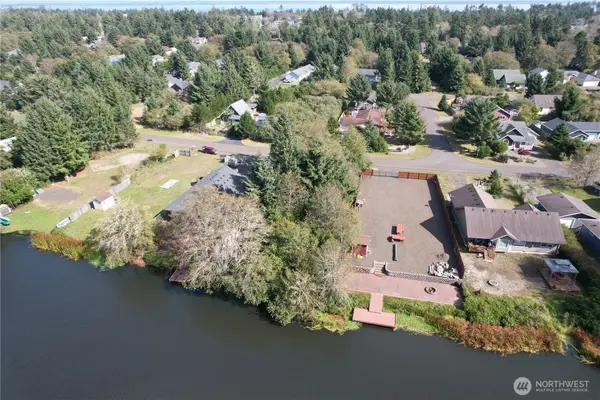 697 Island Circle Se #199, Ocean Shores, WA 98569