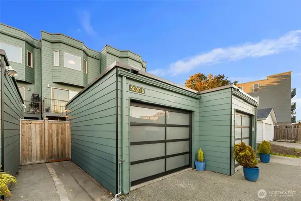 3020 64th Avenue Sw #B, Seattle, WA 98116