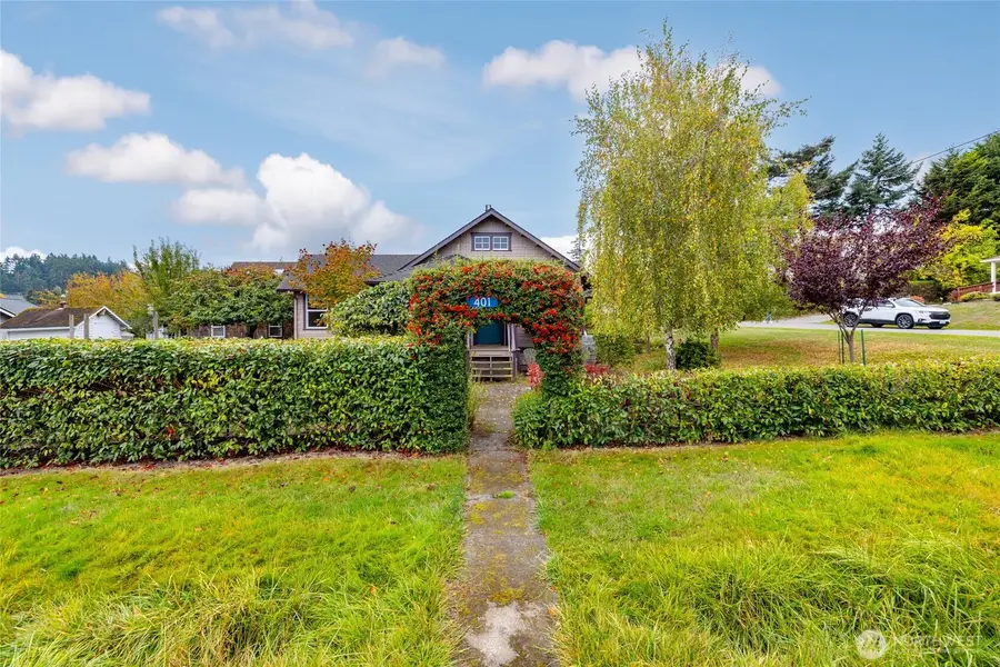 401 NE 9th Street, Coupeville, WA 98239 - Image #2