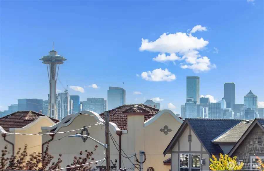 500 W Olympic Place #203, Seattle, WA 98119 - Image #2