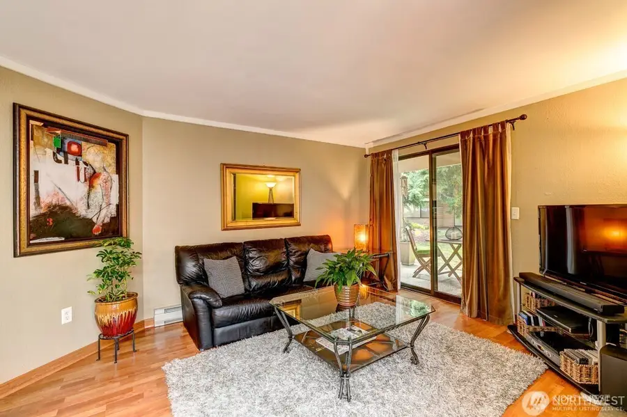 10008 122nd Street #R-B, Kirkland, WA 98034 - Image #3