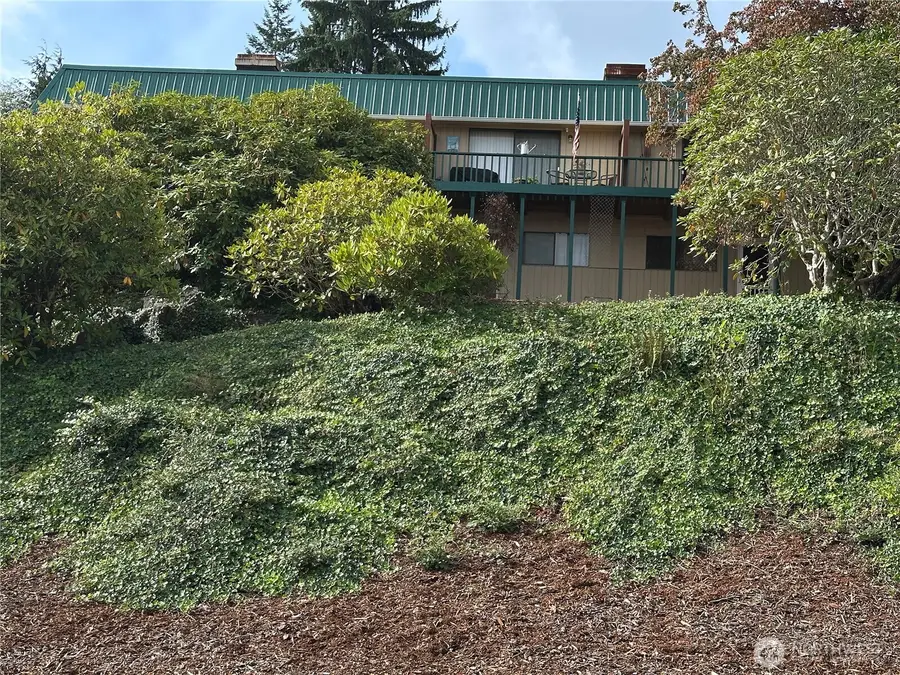 910 Barnhart Street, Raymond, WA 98577 - Image #3