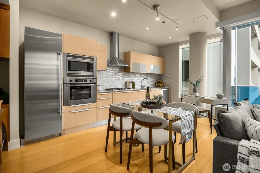 737 Olive Way #1909, Seattle, WA 98101 - Image #3