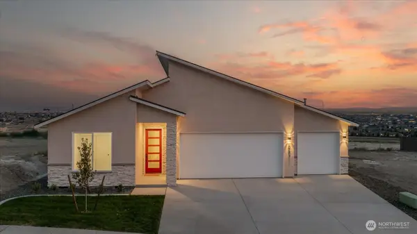 6677 W 27th Avenue, Kennewick, WA 99338