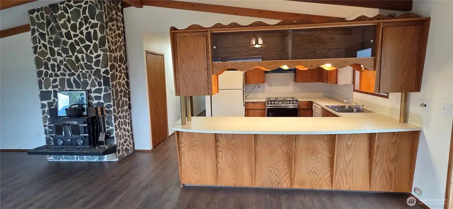 665 Wannacut Lake Road, Oroville, WA 98844 - Image #3