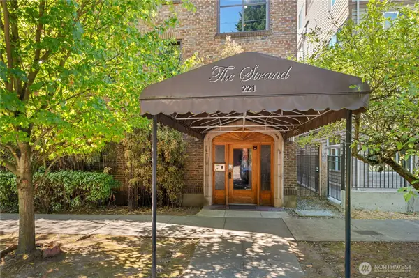 221 Belmont Avenue E, Seattle, WA 98102