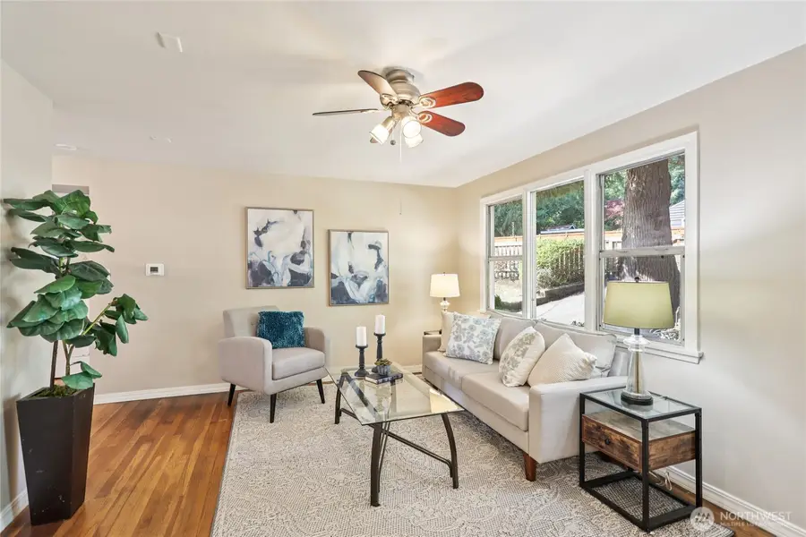 1005 NE 170th Street, Shoreline, WA 98155 - Image #2