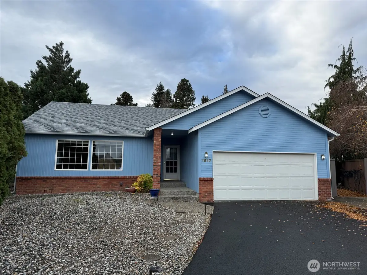 1617 Woodland Drive, Wenatchee, WA 98801 - Image #1
