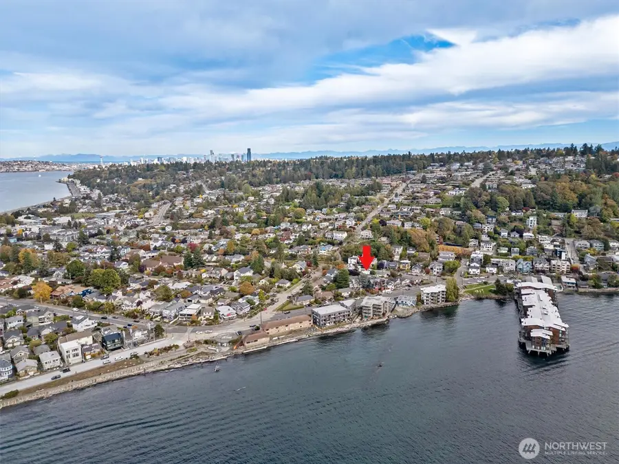 3636 Beach Drive Sw #A, Seattle, WA 98116 - Image #3