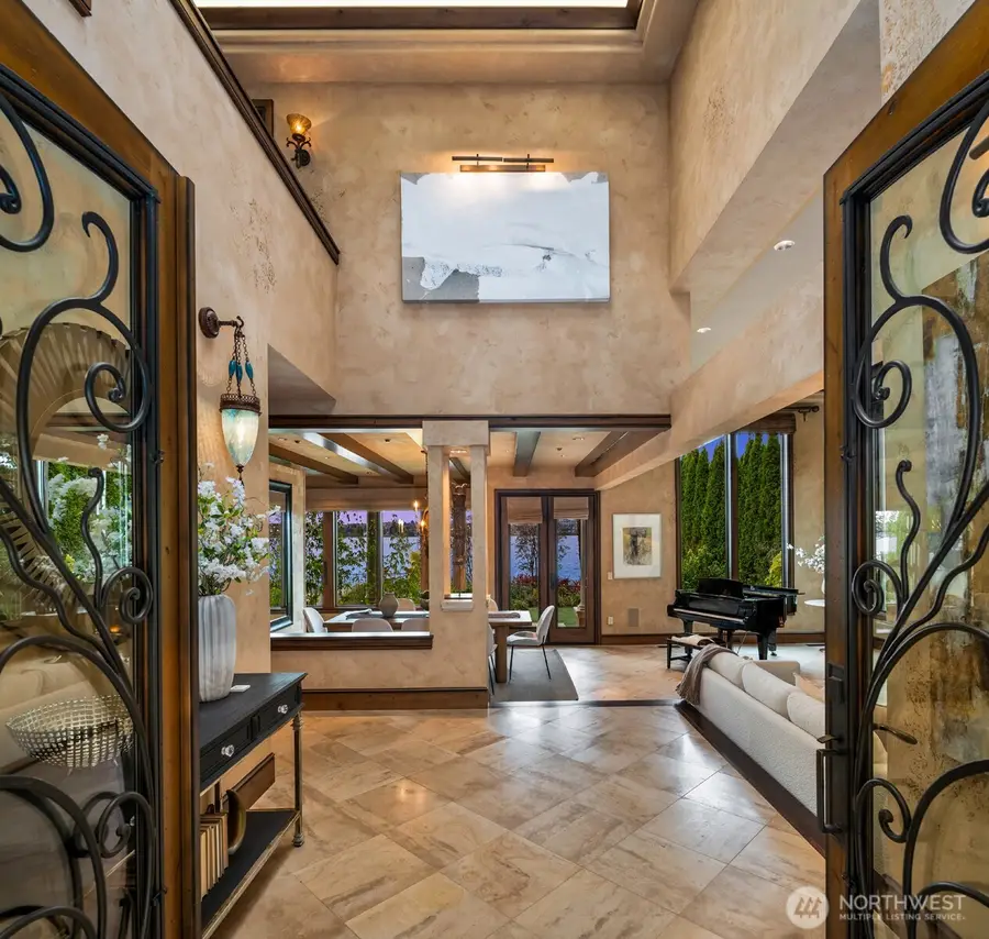 3639 W Mercer Way, Mercer Island, WA 98040 - Image #2