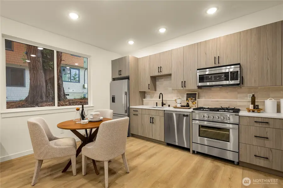 6544 Latona Avenue Ne, Seattle, WA 98115 - Image #3