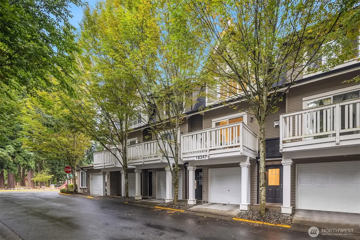 18247 NE 96th Way #104, Redmond, WA 98052 - Image #1