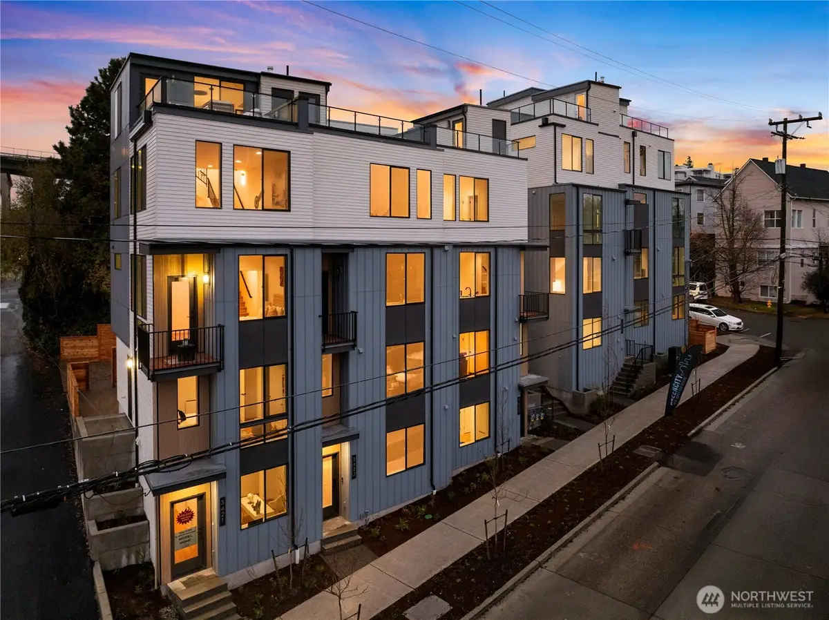 3421 Albion Place N, Seattle, WA 98103 - Image #1