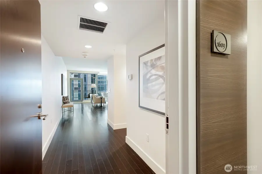 820 Blanchard Street #1609, Seattle, WA 98121 - Image #2