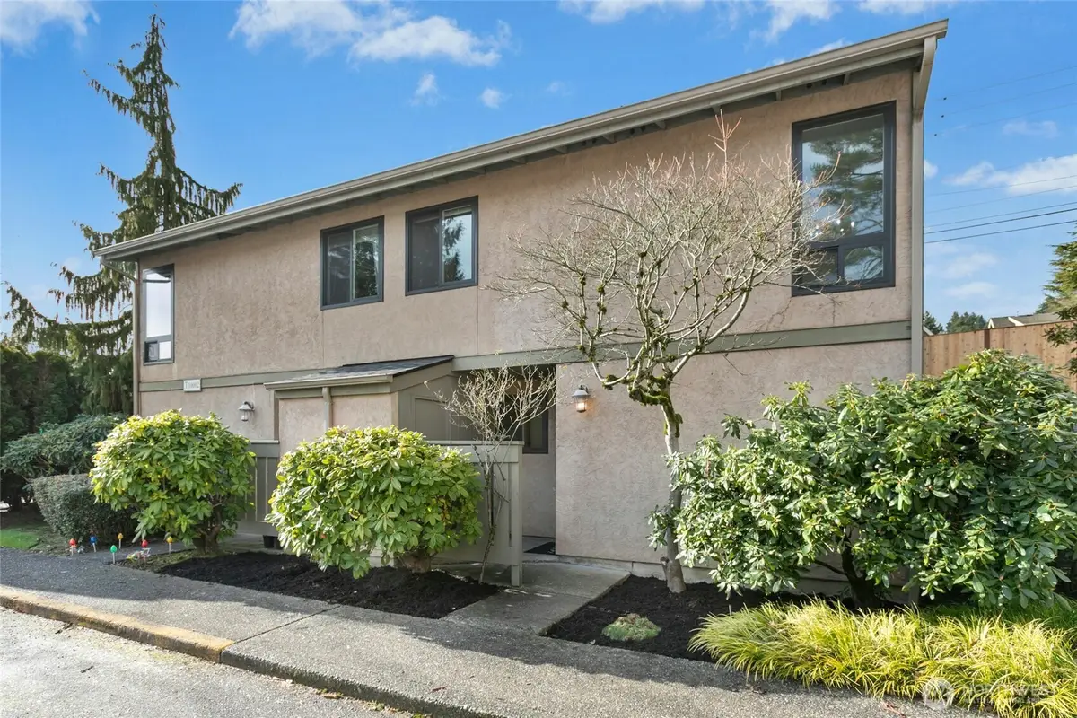 10002 NE 138th Place #T1, Kirkland, WA 98034 - Image #1