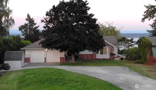 1951 Cascade View, Camano Island, WA 98282