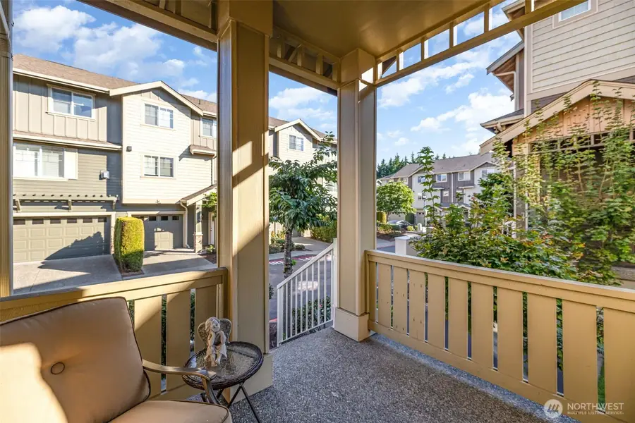325 Chelan Place Ne #D1, Renton, WA 98059 - Image #2