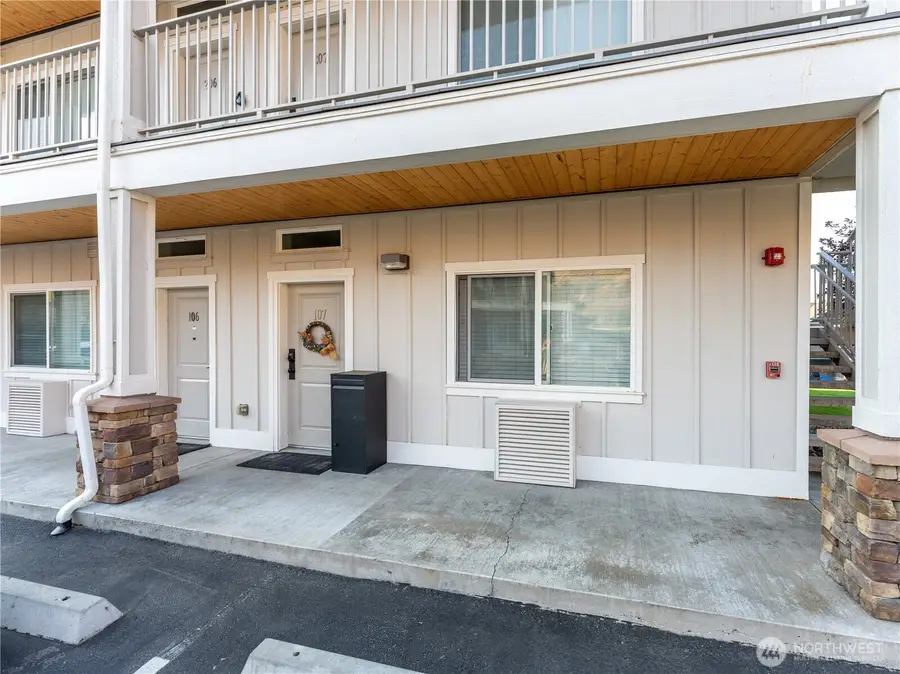 23772 Crescent Bay Drive Nw #107, Quincy, WA 98848 - Image #2