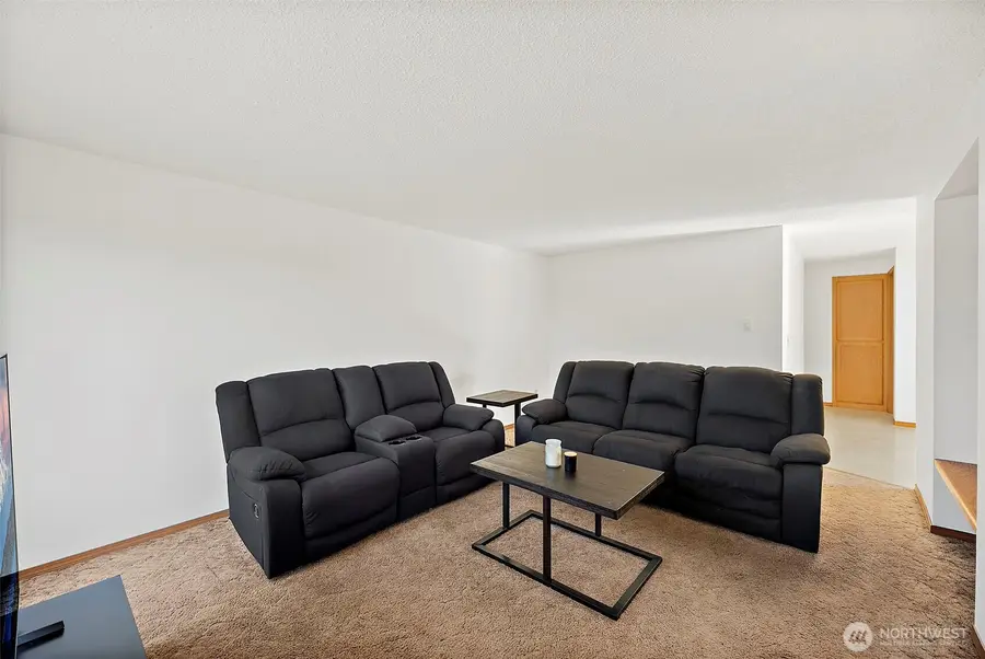 17513 6th Ave Court E, Spanaway, WA 98387 - Image #3