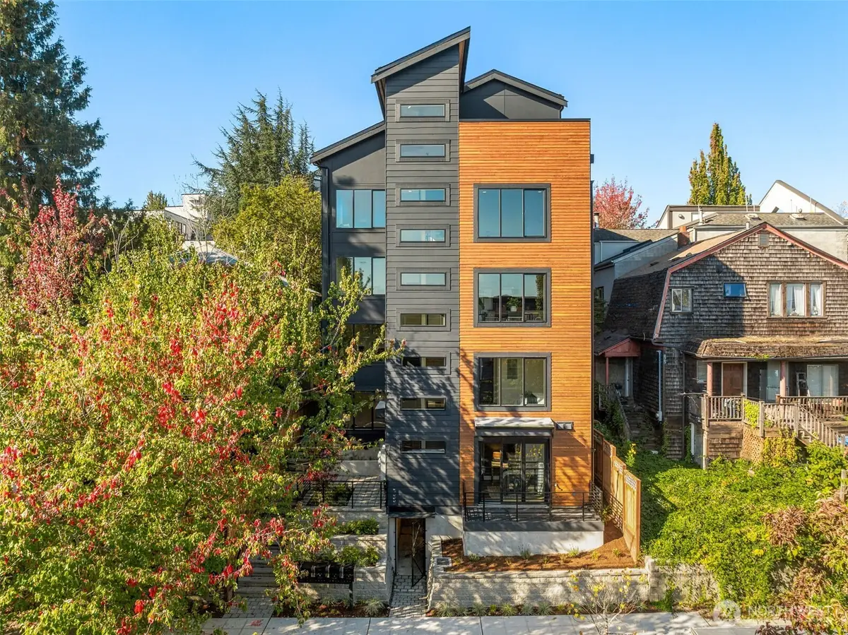 113 24th Avenue E #B, Seattle, WA 98112 - Image #1