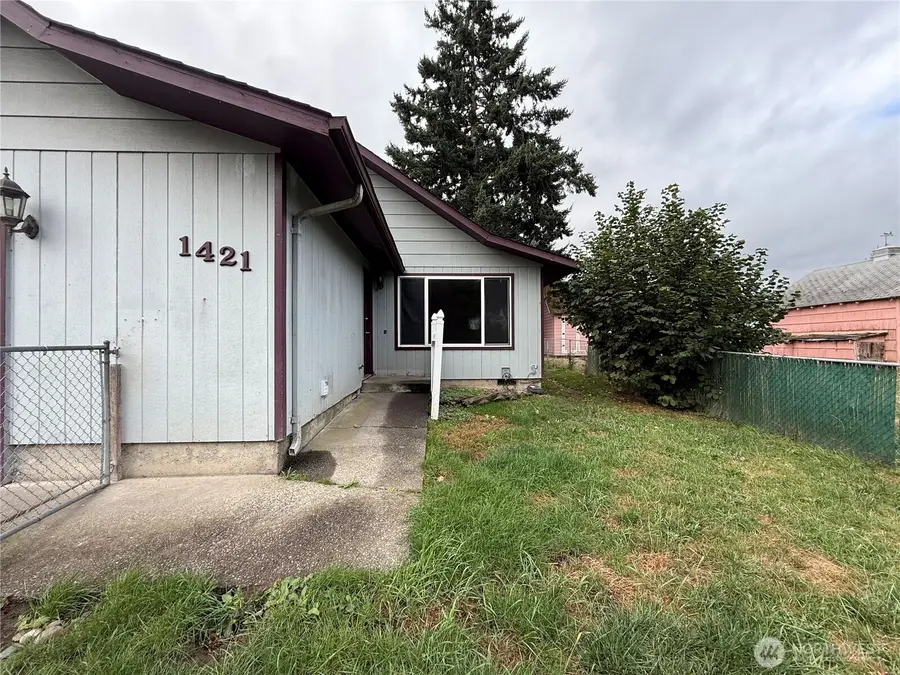 1421 Bowmont Avenue, Kelso, WA 98626 - Image #2