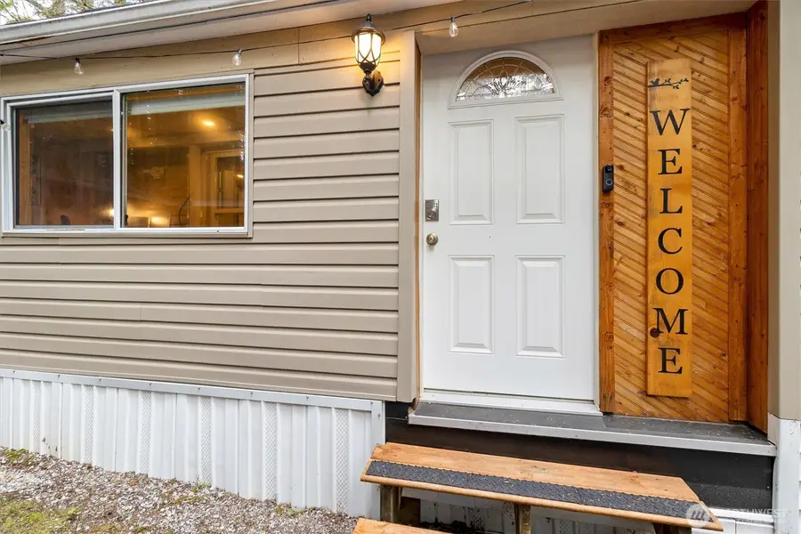 137 Jasper Trail, Deming, WA 98244 - Image #2