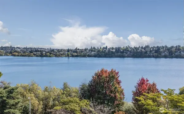 6709 Aurora Avenue N, Seattle, WA 98103