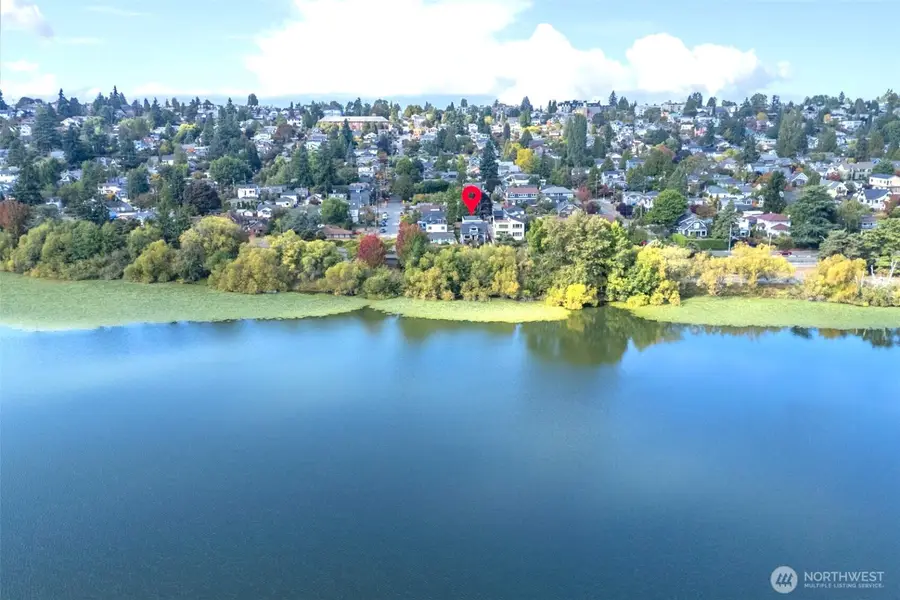 6709 Aurora Avenue N, Seattle, WA 98103 - Image #2