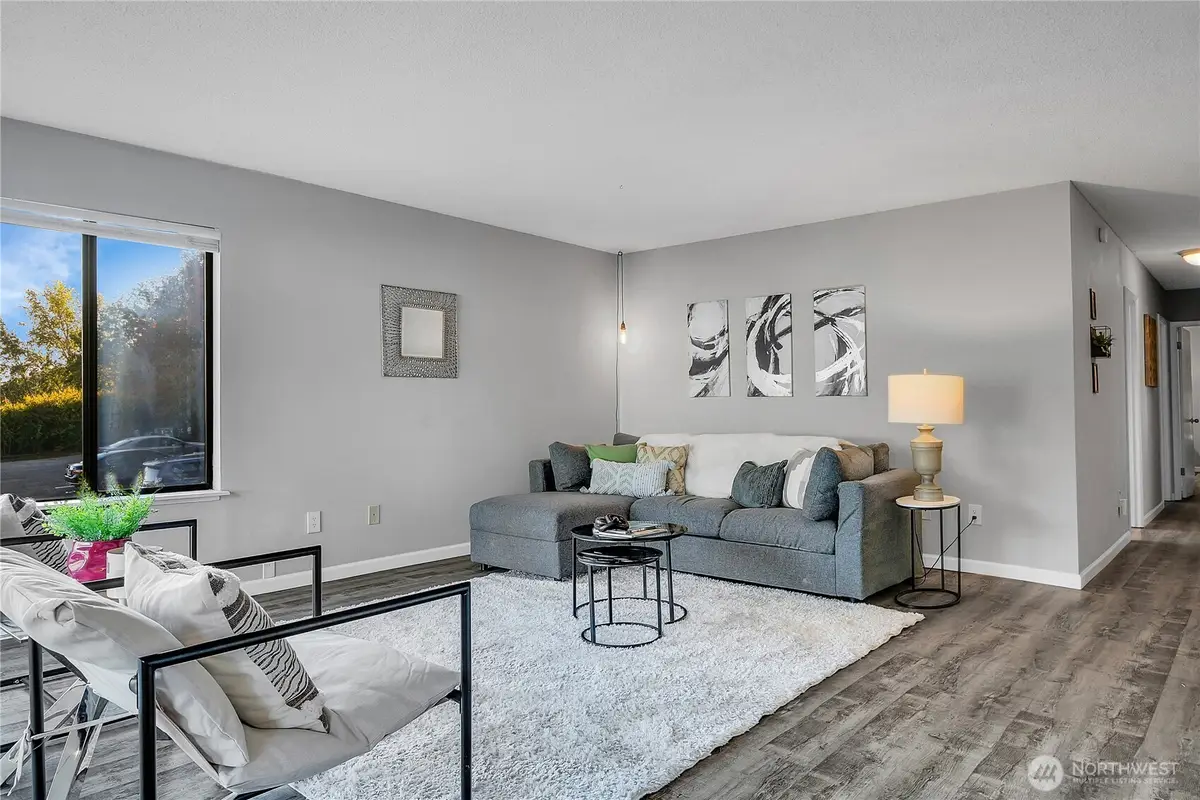 2562 Thorndyke Avenue W #104, Seattle, WA 98199 - Image #1