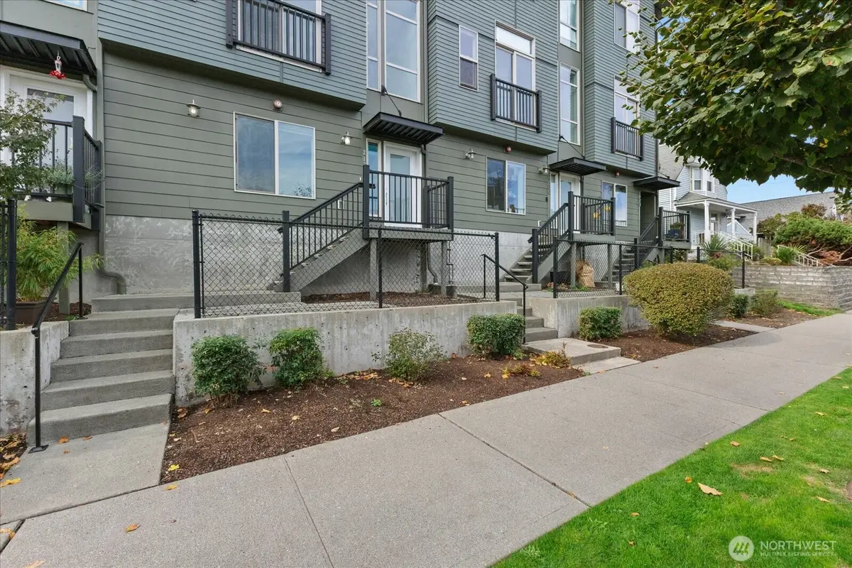2132 S G Street, Tacoma, WA 98405 - Image #1