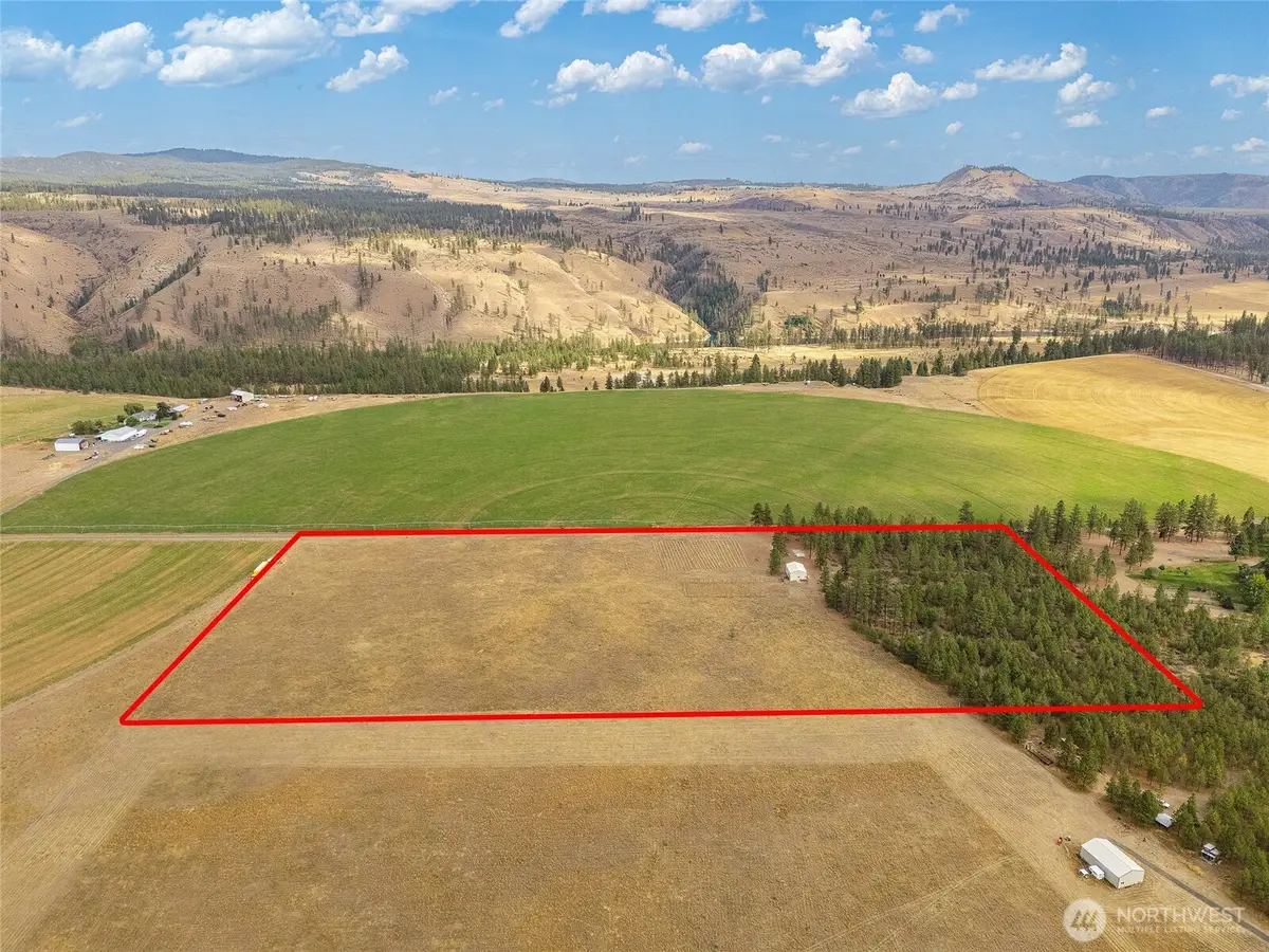 39355 Orchard Rd E, Davenport, WA 99122 - Image #1