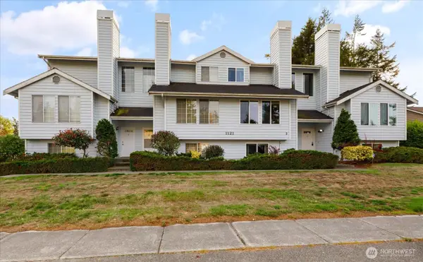 1121 SW Barrington Drive #3, Oak Harbor, WA 98277