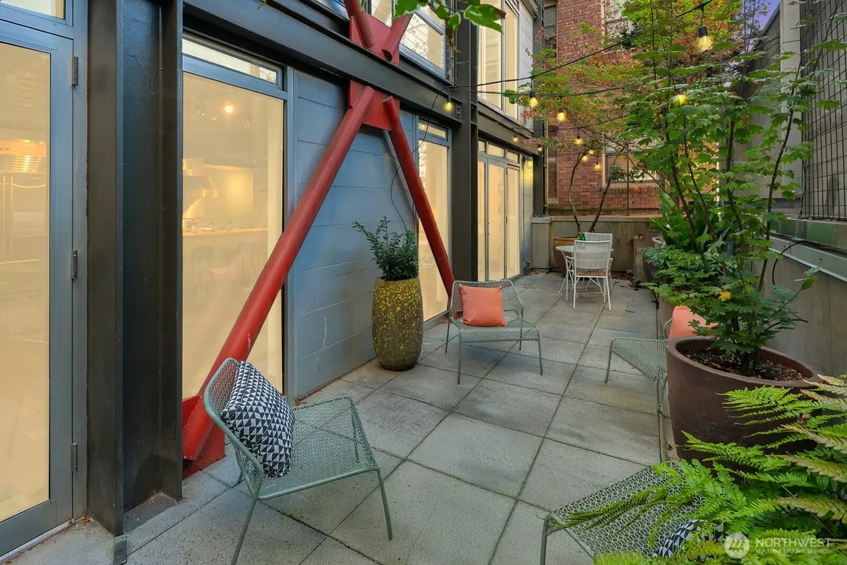 1310 E Union Street #202, Seattle, WA 98122 - Image #1