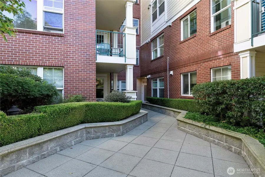 530 4th Avenue W #108, Seattle, WA 98119 - Image #2