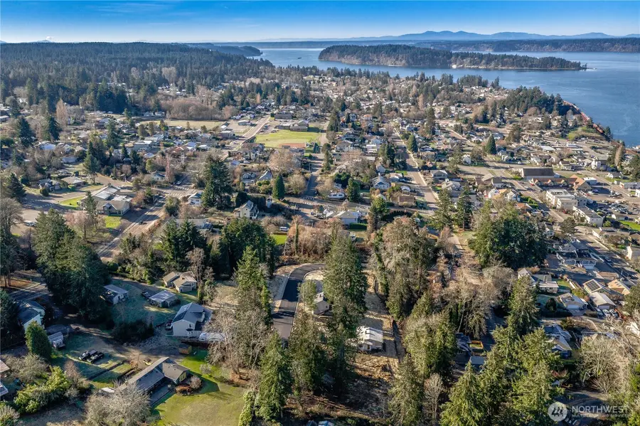 2009 Nisqually Street, Steilacoom, WA 98388 - Image #2