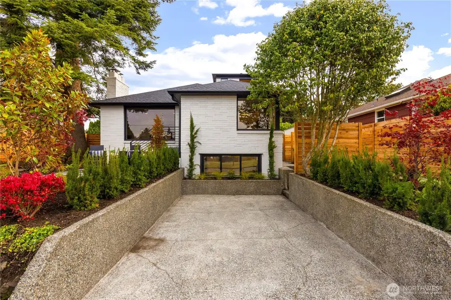 5946 39th Avenue Sw, Seattle, WA 98136 - Image #3