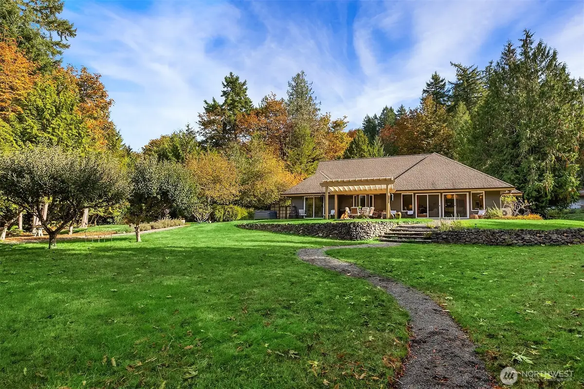 5815 NE Baker Hill Road, Bainbridge Island, WA 98110 - Image #1