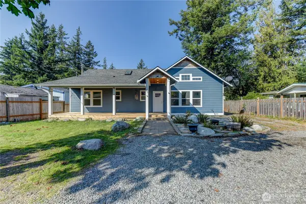 235 8th St, Gold Bar, WA 98251