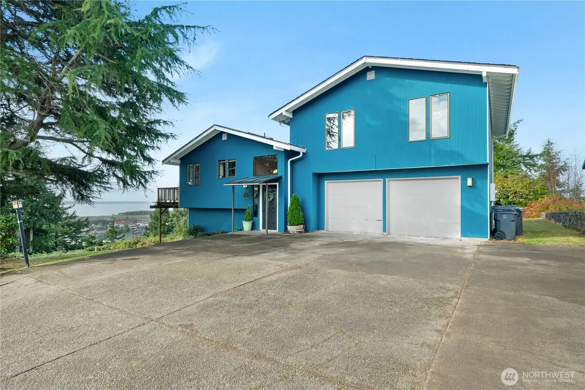 205 Beacon Hill Drive, Hoquiam, WA 98550 - Image #1