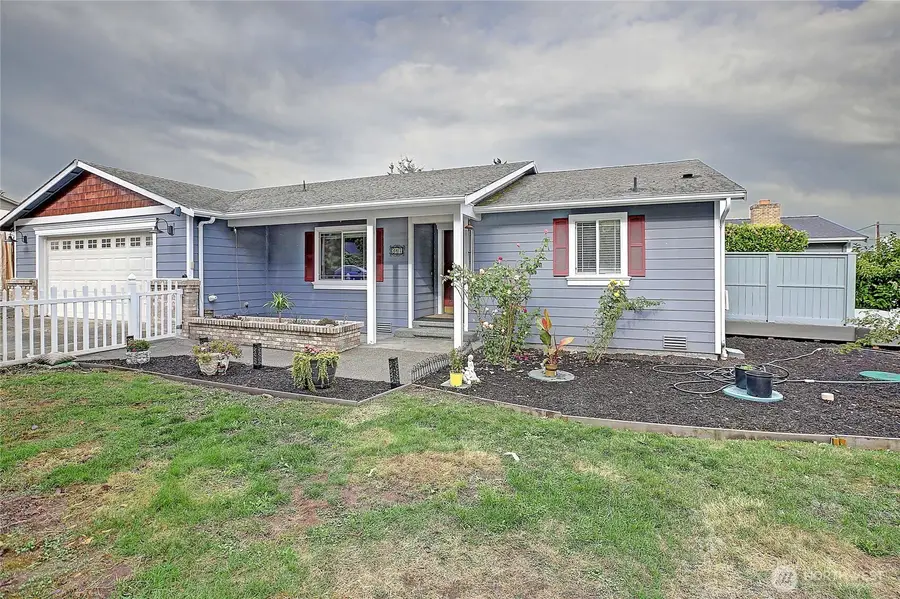 317 Teresa Street, Camano Island, WA 98282 - Image #3