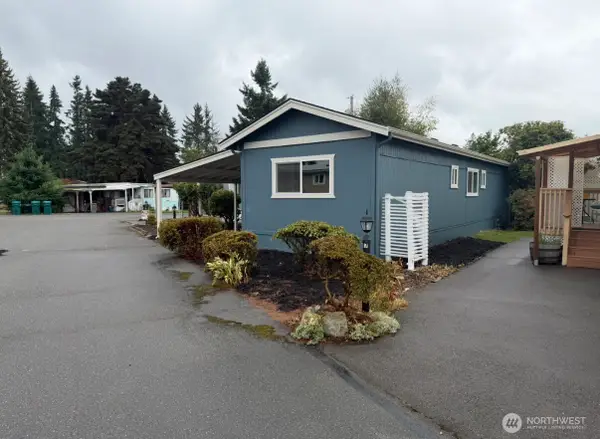 18501 52nd Avenue W #88, Lynnwood, WA 98037