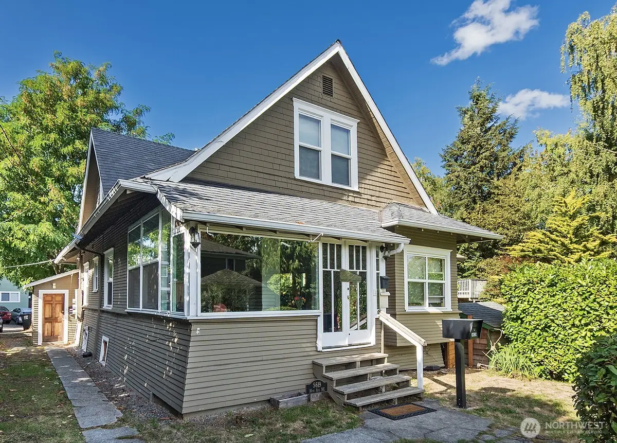 5619 16th Avenue Ne, Seattle, WA 98105 - Image #1