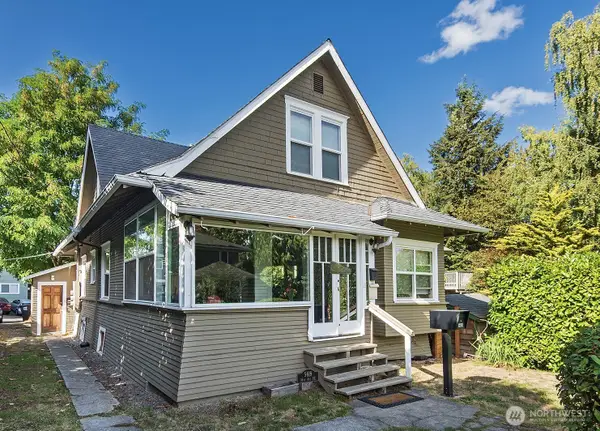 5619 16th Avenue Ne, Seattle, WA 98105