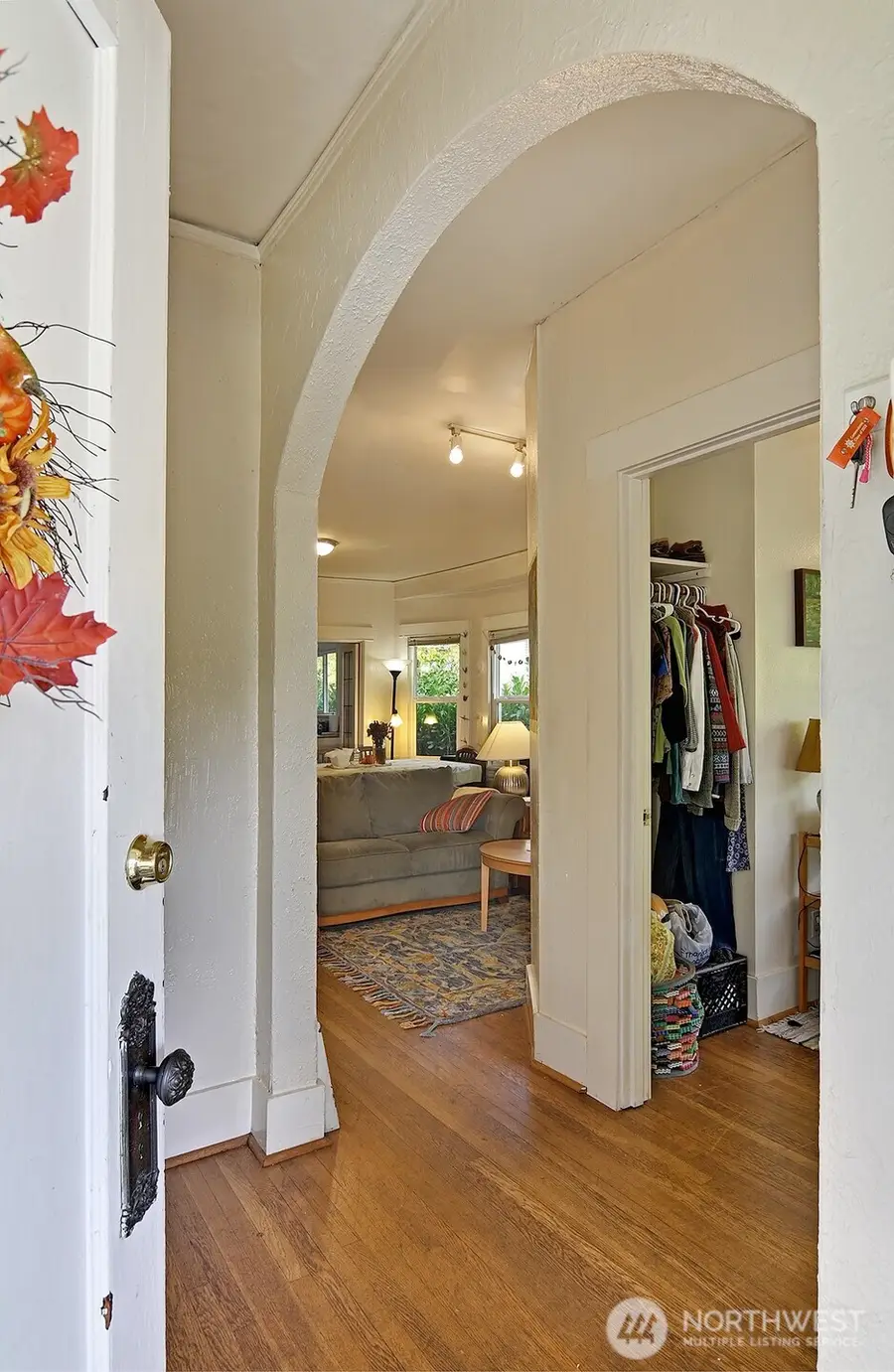 5619 16th Avenue Ne, Seattle, WA 98105 - Image #2